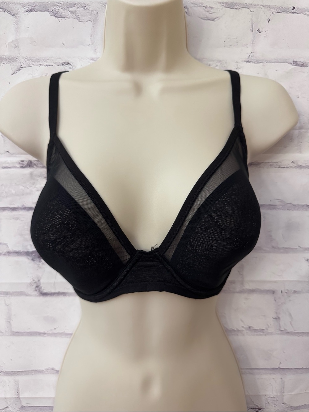 Natori Escape Spacer Underwire Bra Size 32DDD black Lace Elegant T Shirt